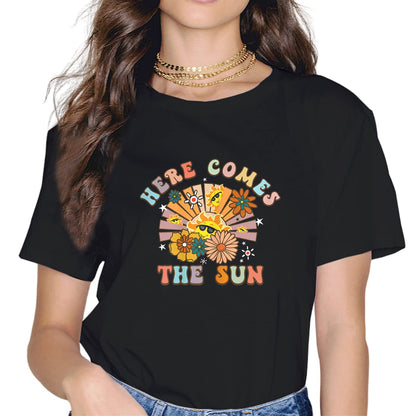 Here Comes The Sun Vintage Retro Beach Summer Vacation T-Shirt