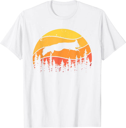 Retro Wildlife Forest Animal Lover Nature Jumping Squirrel T-Shirt